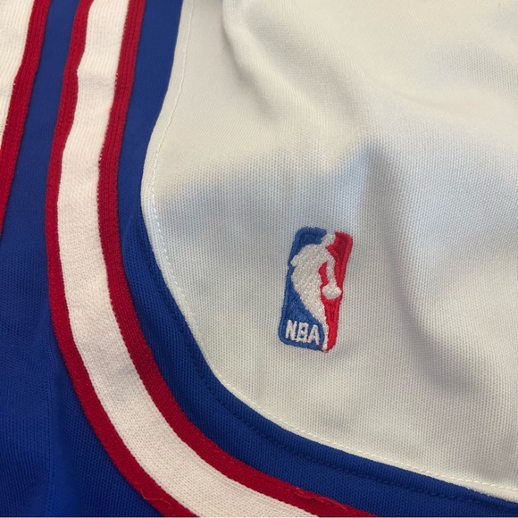 Sacramento Kings Vintage Team Issued Shorts - Picture 2 of 15